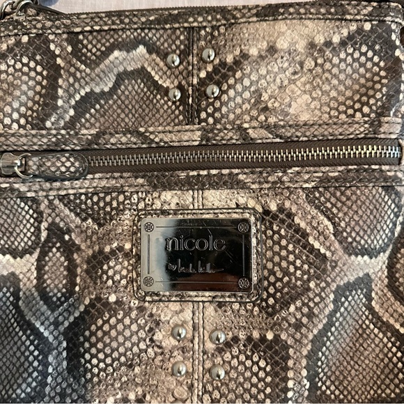 Nicole Miller Snake Skin Print Crossbody Bag – Excellent Condition - Picture 3 of 13